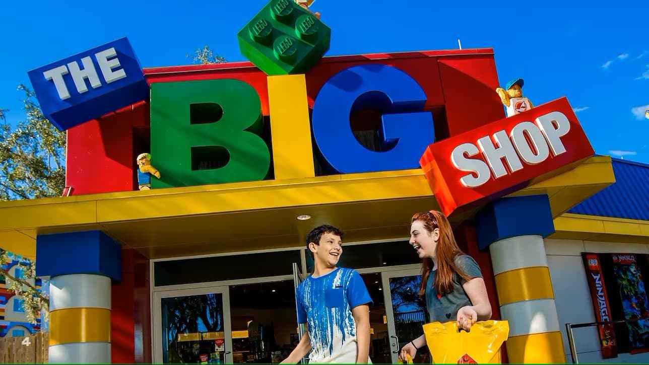 Inauguración de la Tienda LEGO Más Grande del Mundo con Regalos Exclusivos