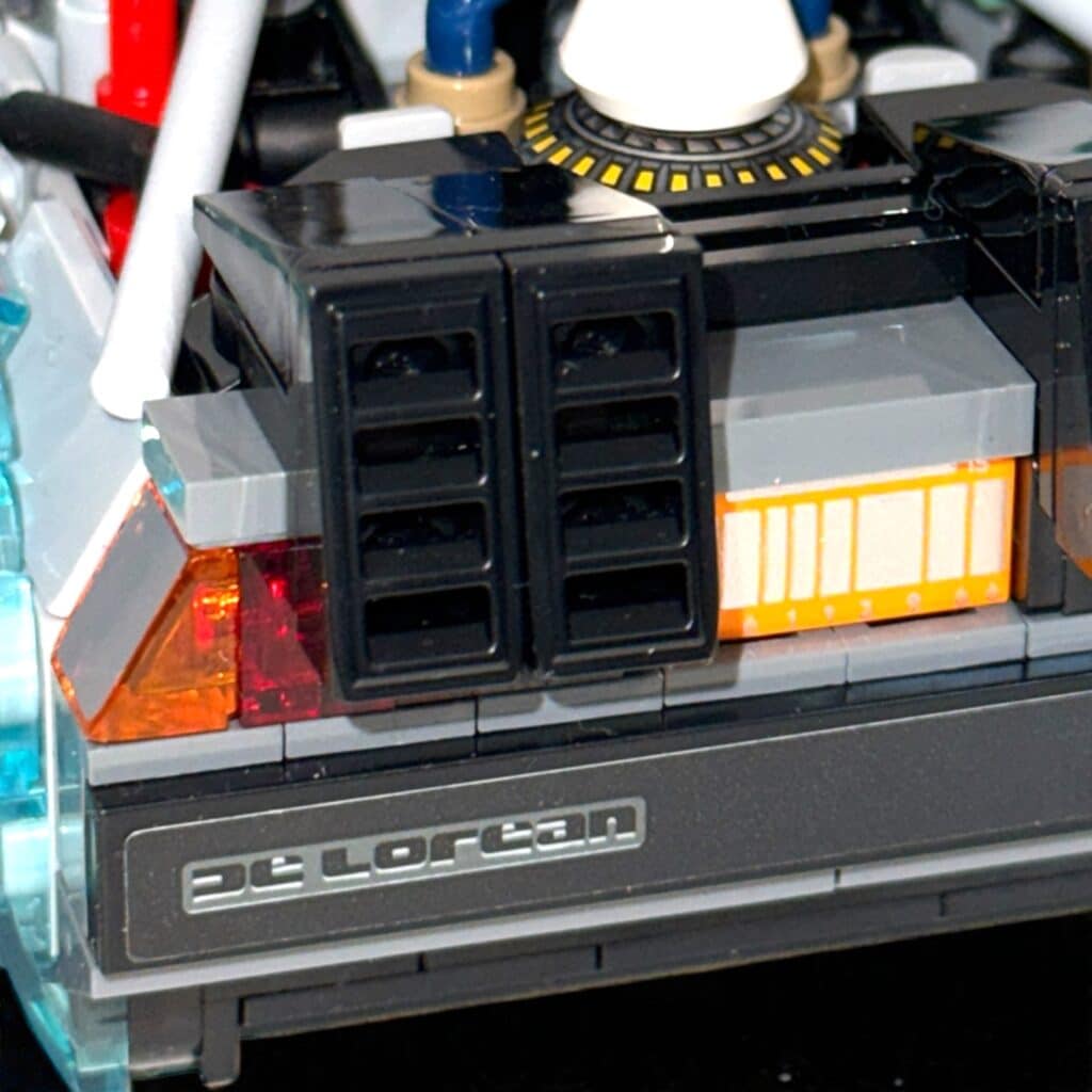 LEGO Speed Champions M&aacute;quina del Tiempo de Regreso al Futuro (77256)